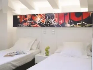 Raval Botella Private Rooms Barcelona